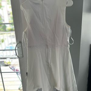 Lulu’s white dress